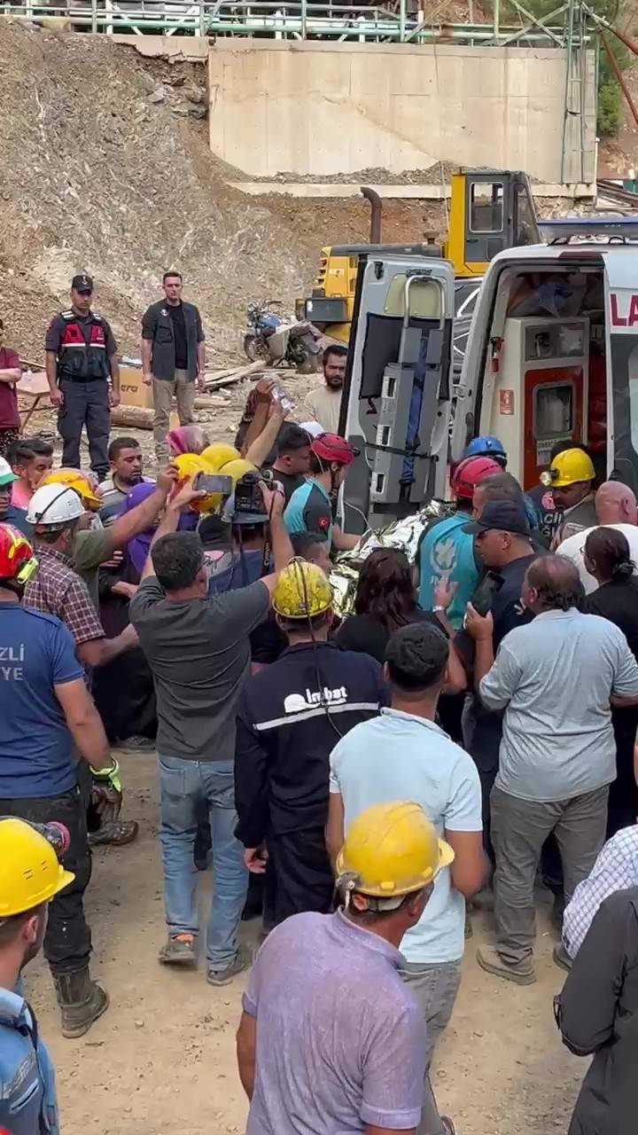 Göçük altından alkışlarla kurtarılan maden işçisinden acı haber 7